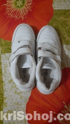 White jump keds for students